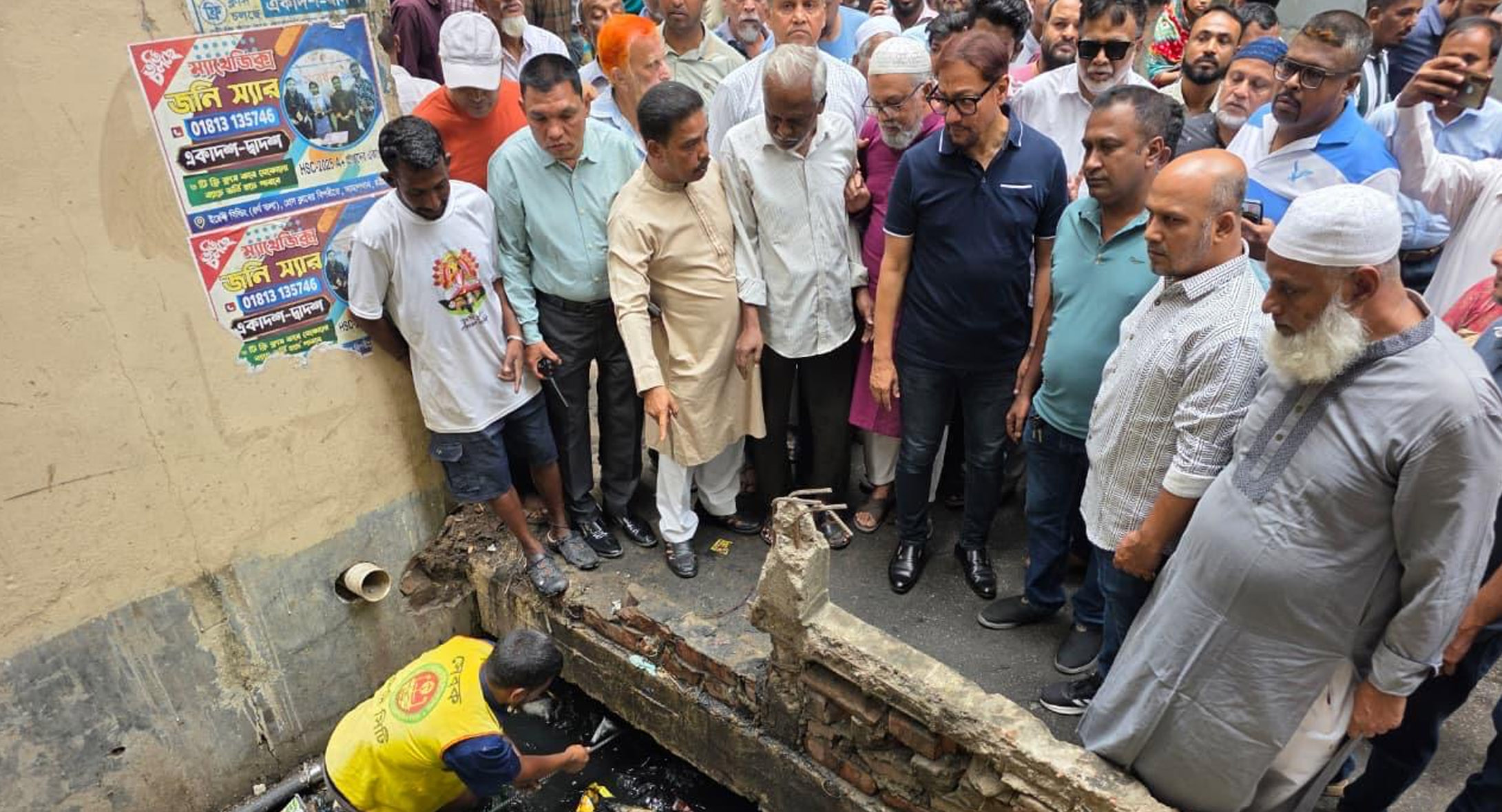 যত্রতত্র ময়লা আবর্জনা ফেললে কঠোর ব্যবস্থা নেওয়া হবে : মেয়র ডা. শাহাদাত